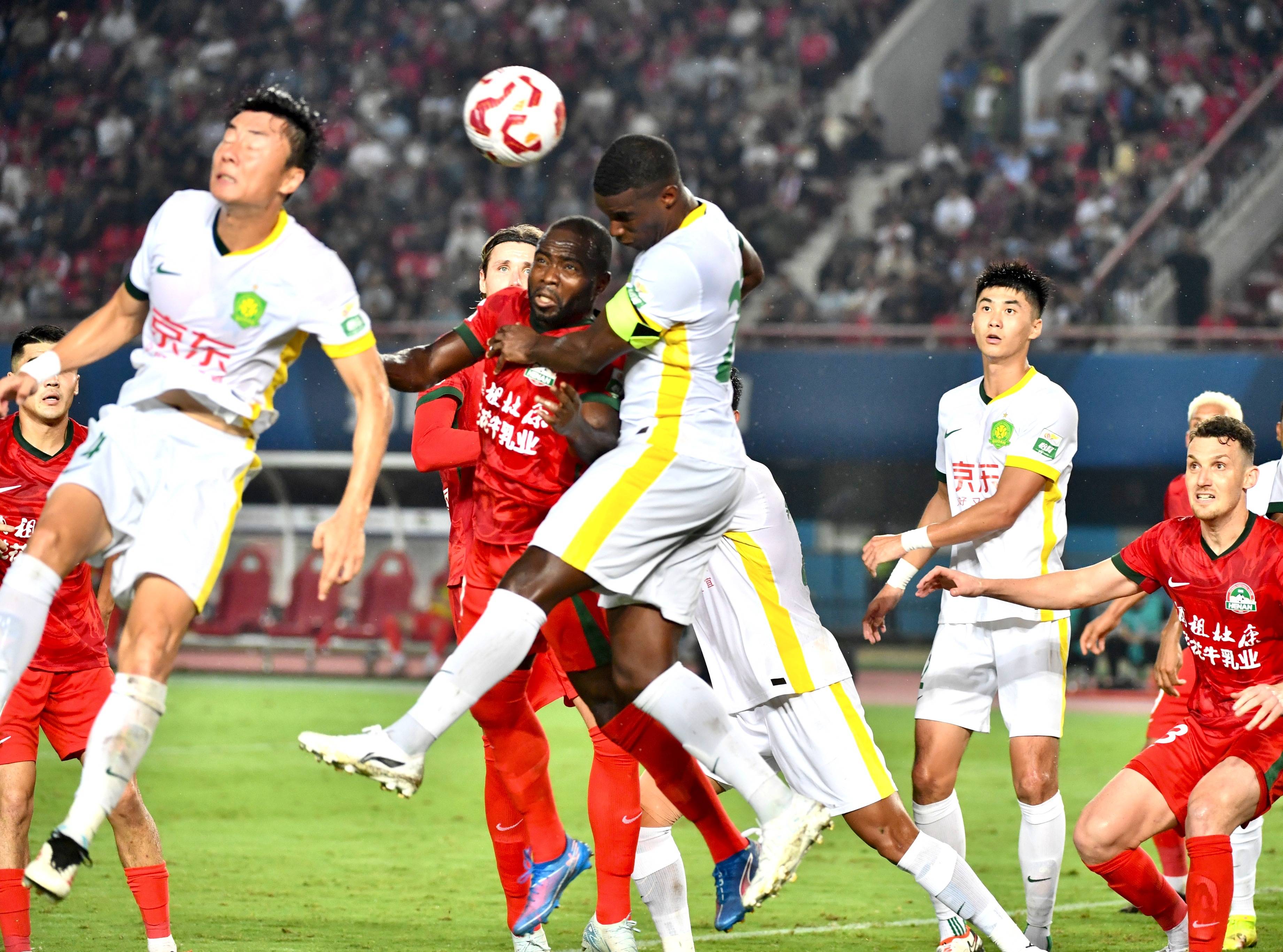 关键之战：上港挑战国安，胜负难分的简单介绍