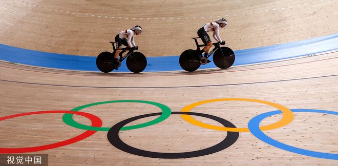 爱游戏大厅-非洲代表团连夺两项羽毛球比赛奖牌