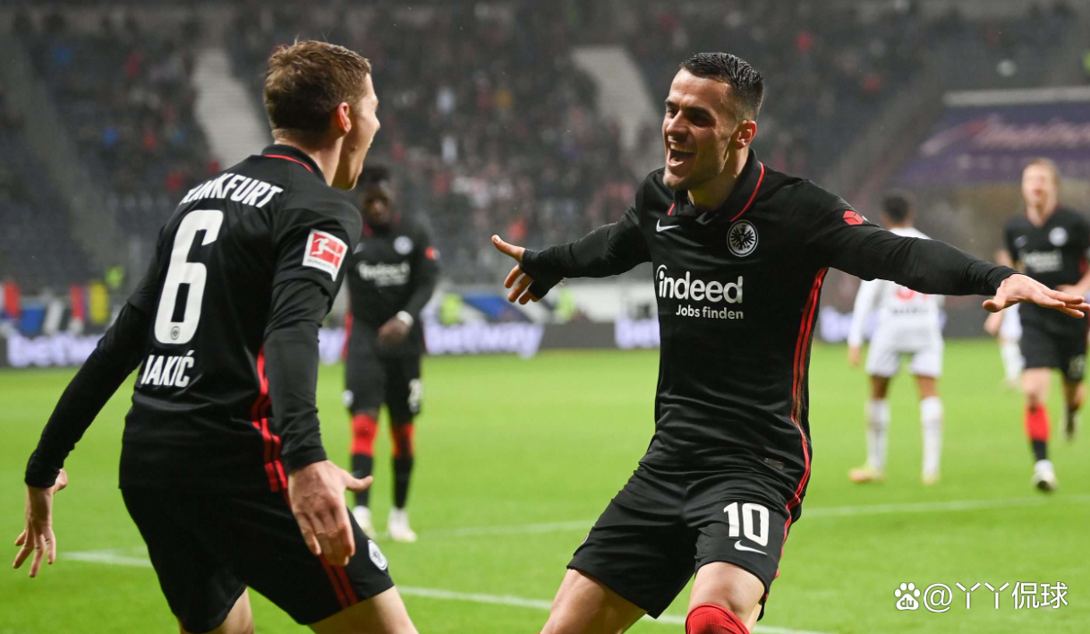勒沃库森击败法兰克福，取得关键三分的简单介绍