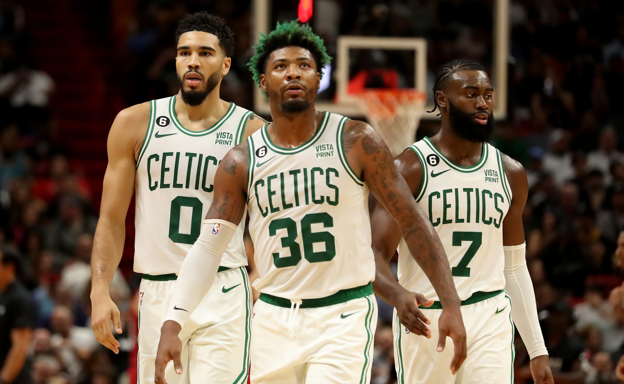 关于凯尔特人连胜喜迎吉祥，东部九连胜稳居榜首的信息