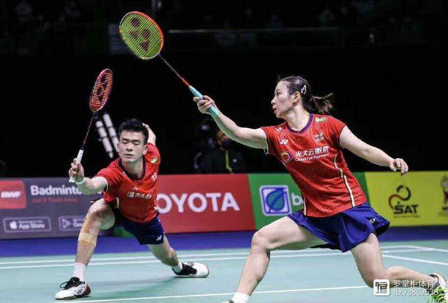 关于日本队力克马来西亚队，黄鸭组合刷新纪录的信息